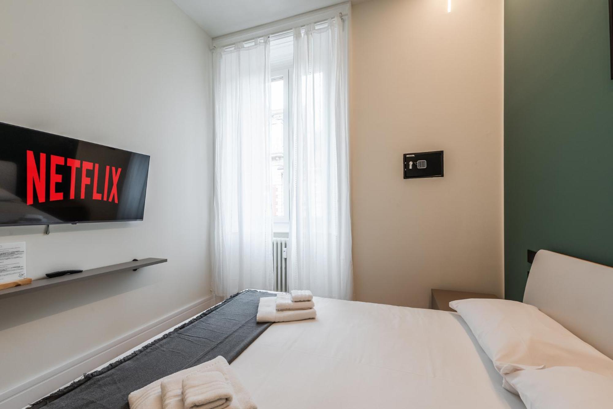Spacious In Next To Metro Milán