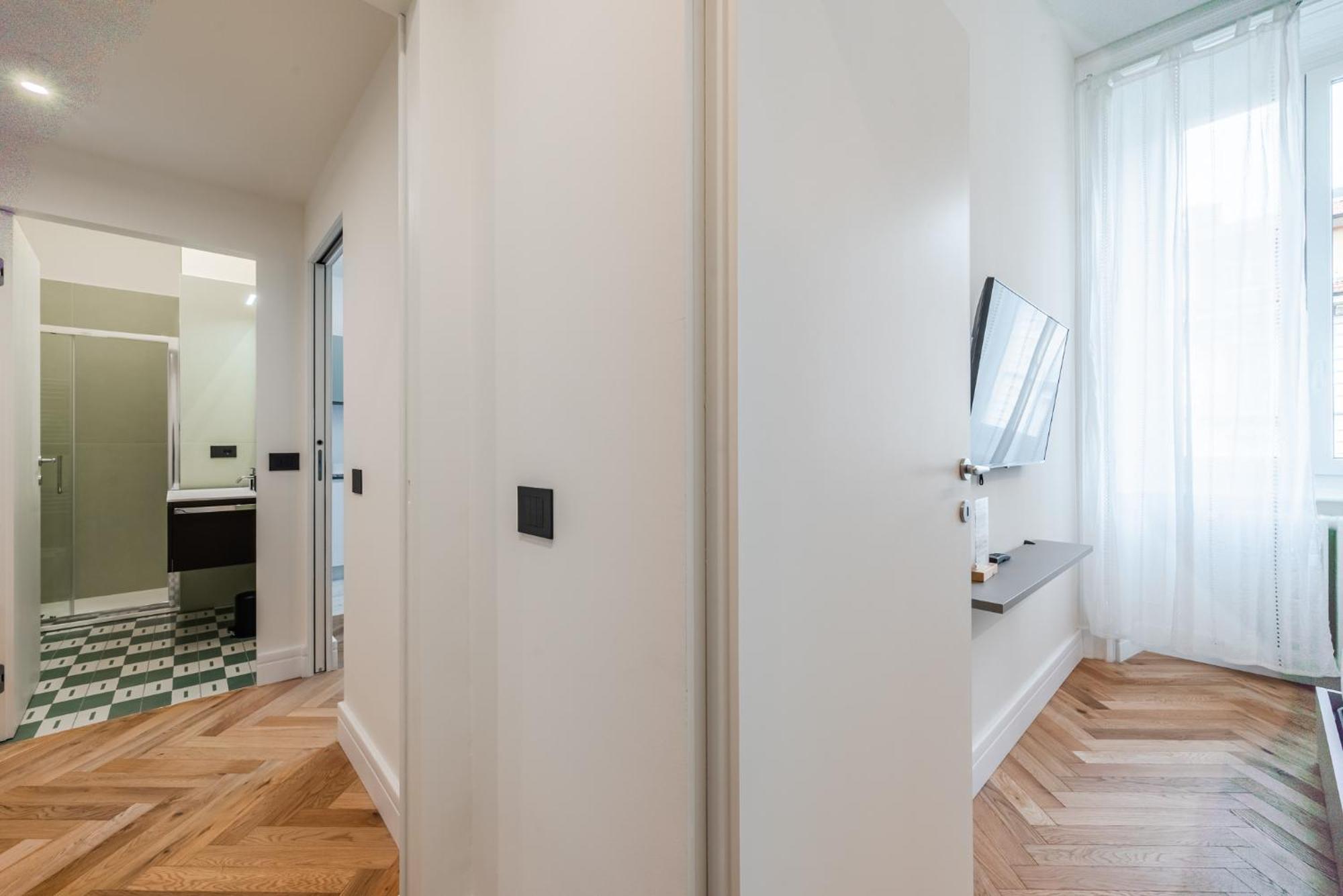 Spacious In Next To Metro Apartamento