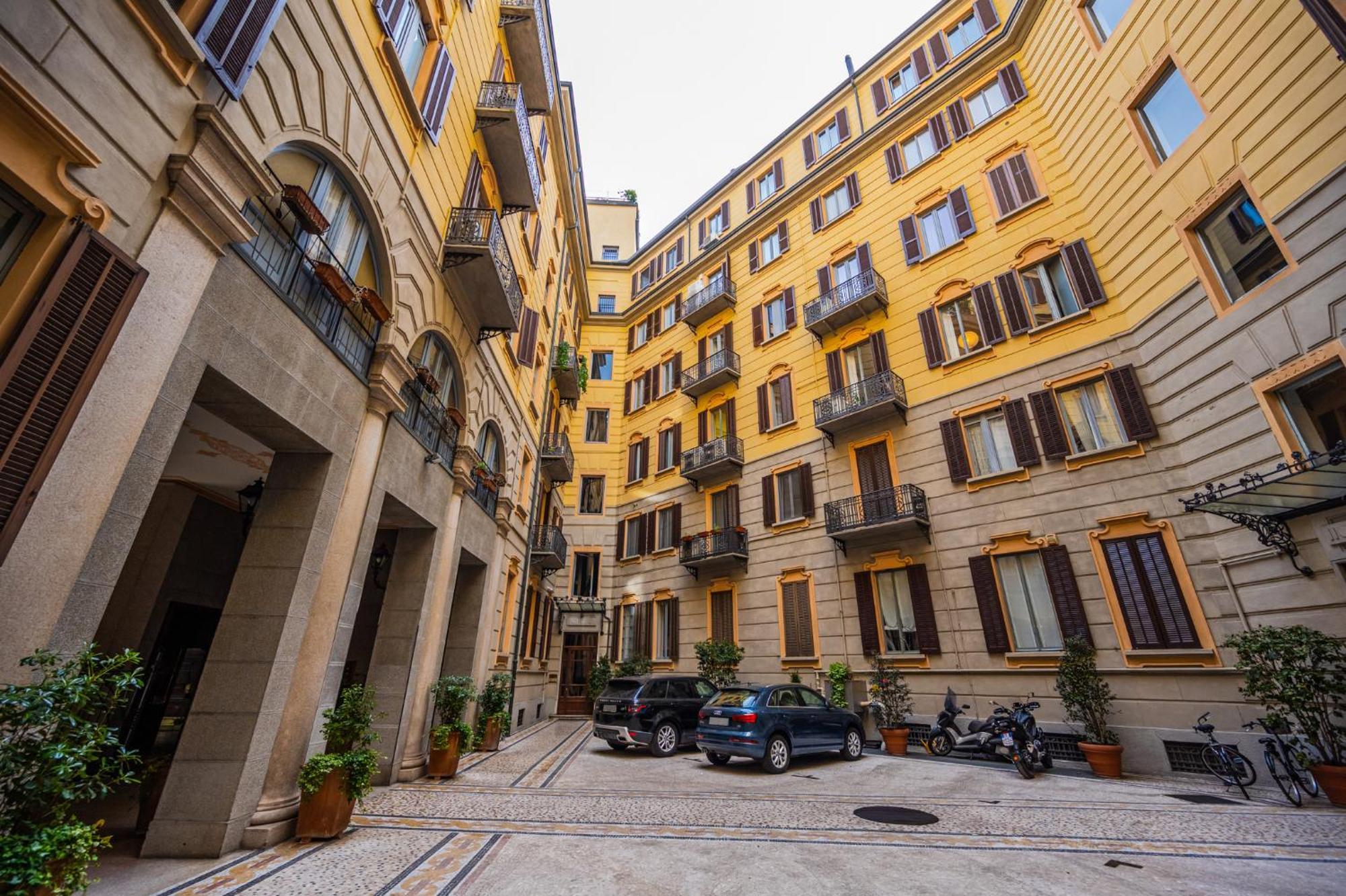Spacious In Next To Metro Apartamento Milán